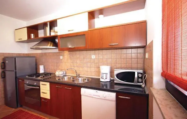 Holiday Home Elis فاجانا