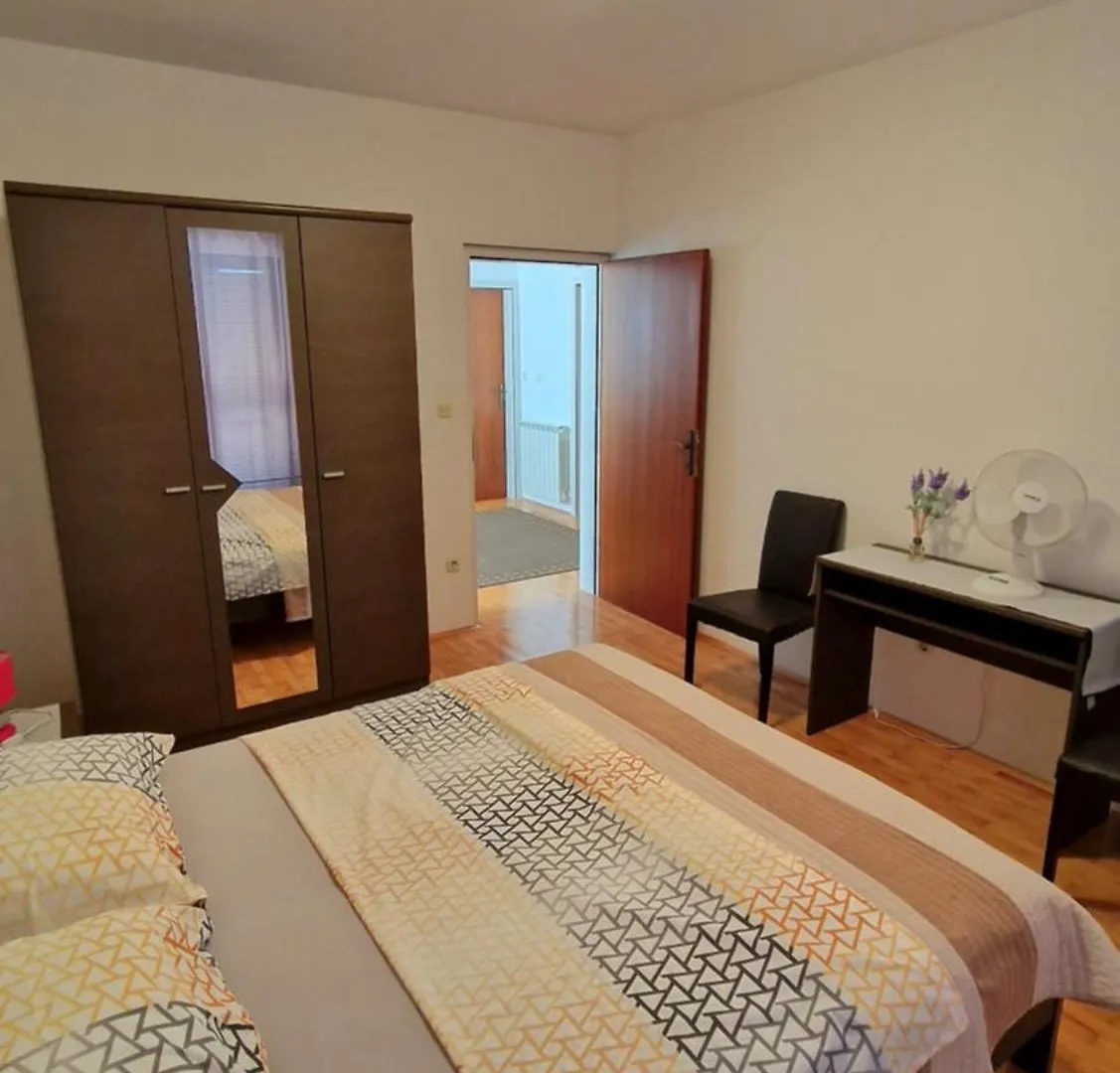 Holiday Home Elis فاجانا كرواتيا