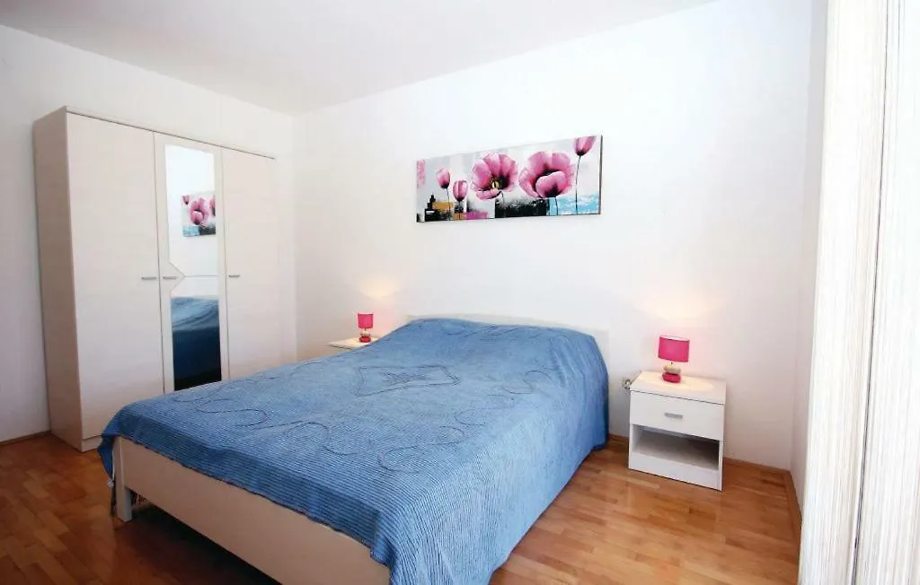 Holiday Home Elis فاجانا كرواتيا