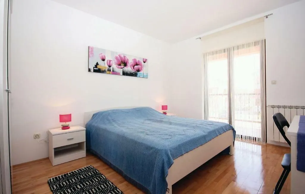 Holiday Home Elis فاجانا