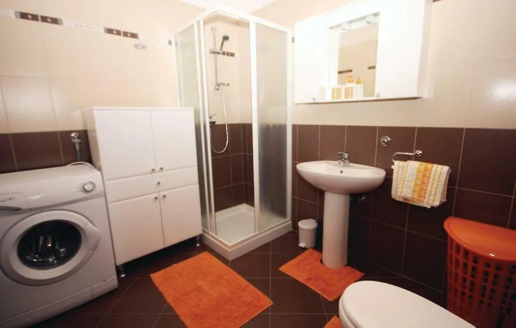 Holiday Home Elis فاجانا