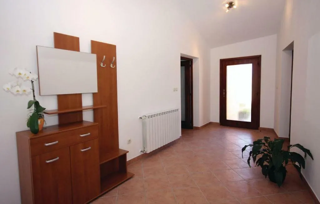 Holiday Home Elis فاجانا